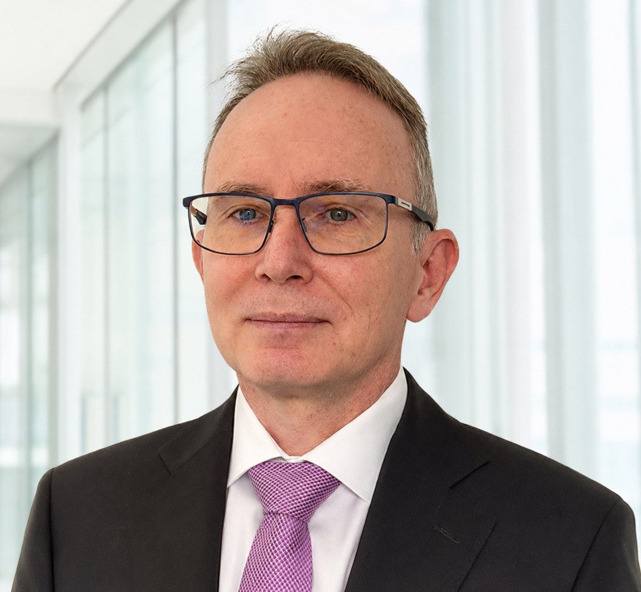 Dr. Matthias Greiner